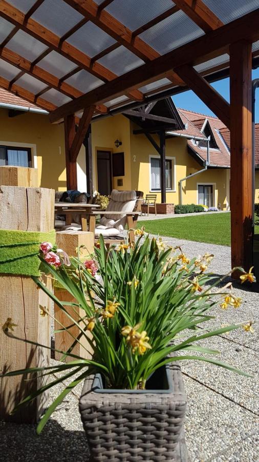 Bed and Breakfast Huber Panzio Fertőrákos Zewnętrze zdjęcie
