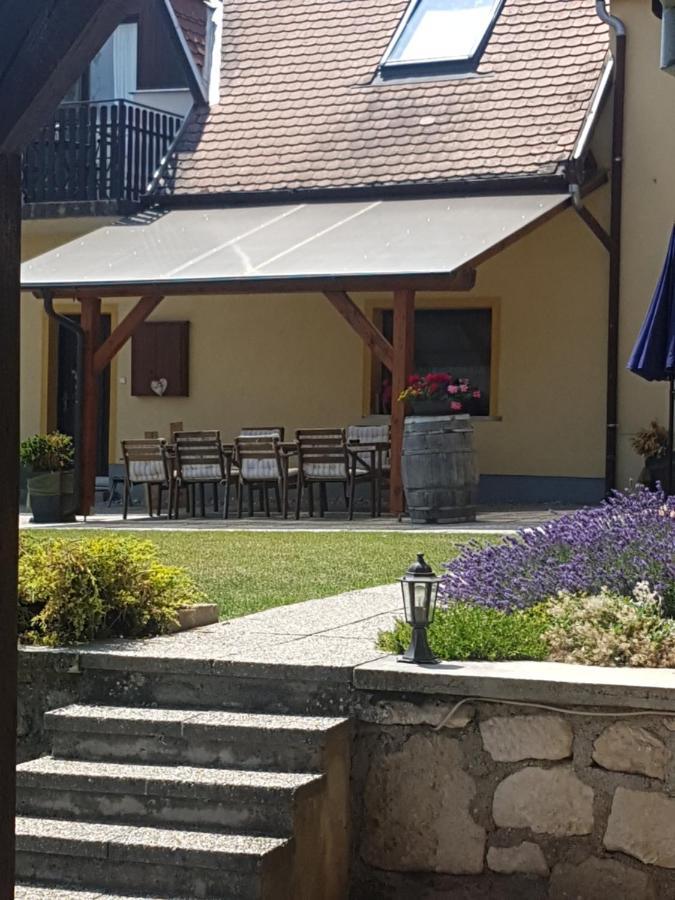 Bed and Breakfast Huber Panzio Fertőrákos Zewnętrze zdjęcie